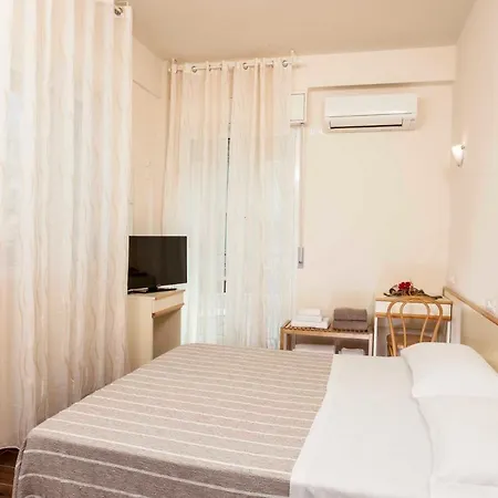 Hotel Sayonara