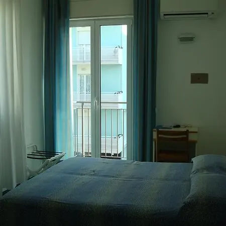 Hotel Sayonara 3*